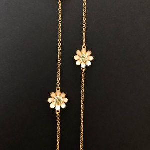Daisy scatter gold necklace Juicy Couture. Total length approx 32”